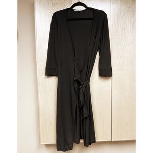 Diane Von Furstenberg classic wrap dress, Sz. 12.